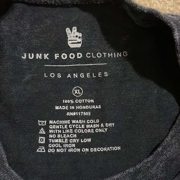 Pink Floyd Junk Food The Dark Side of the Moon Black Acid Wash Tee NWOT-XL - Picture 7 of 8